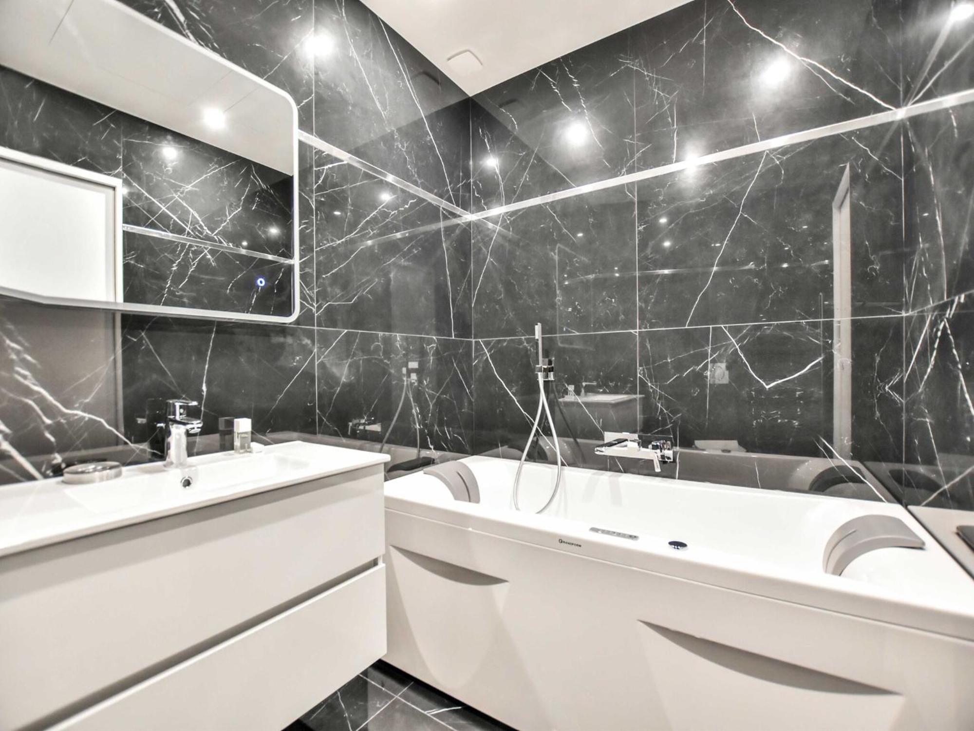 Chic W Jacuzzi - 2p - Near Palais Garnier Appartement Parijs